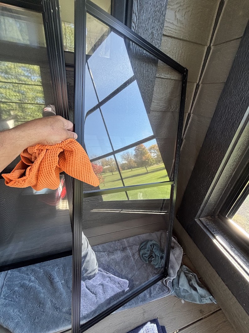 Window cleaning with pure water pole